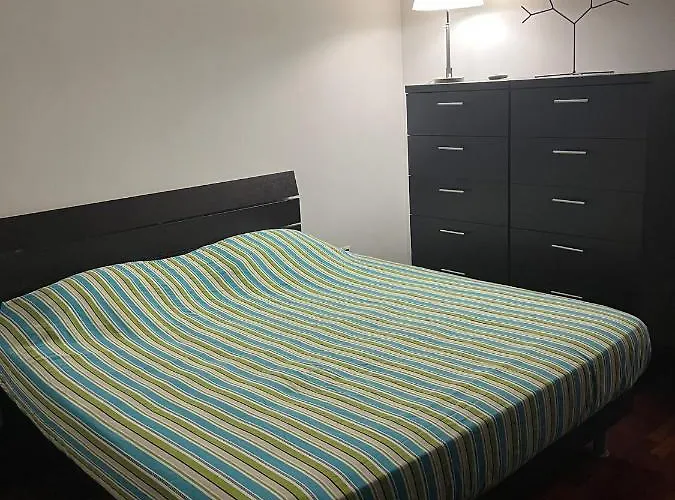 Rg House * 特拉尼